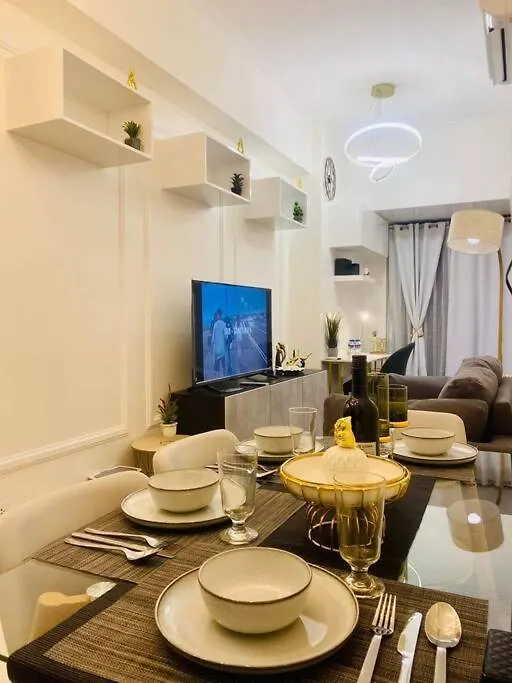 Uptown Parksuites Tower 2 Manila Apartment